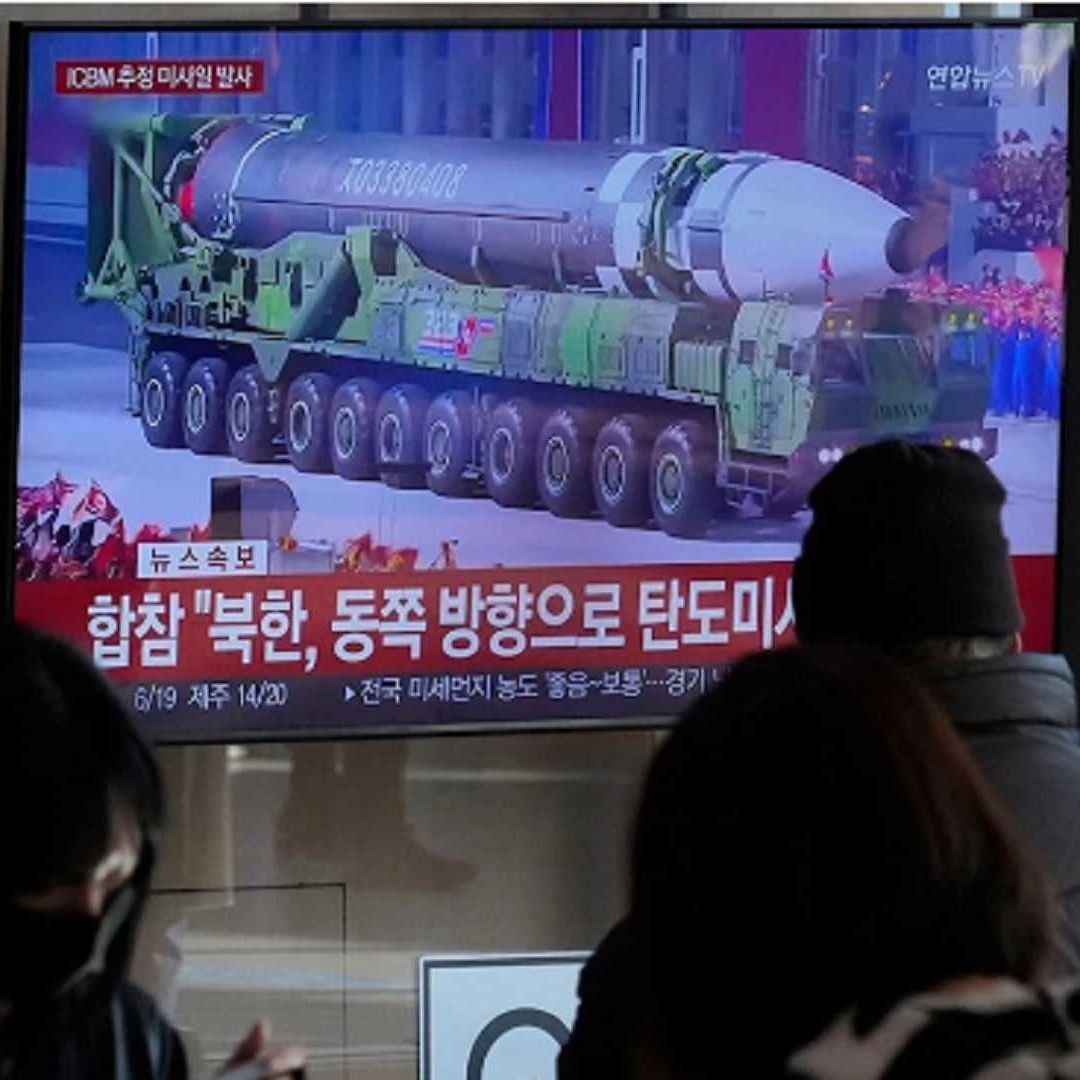 Corea del Norte lanza misiles balísticos