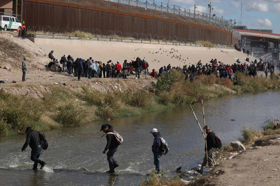 Aplicación CBP One no permite a las familias de migrantes hacer citas juntos para solicitar el ingreso a Estados Unidos