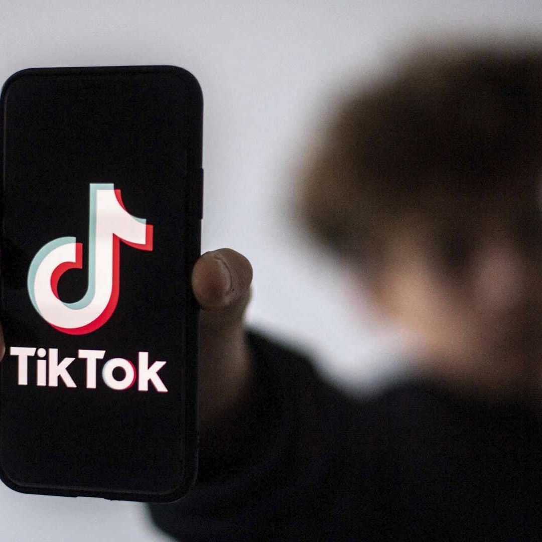 Imagen de la aplicación TikTok en un teléfono celular