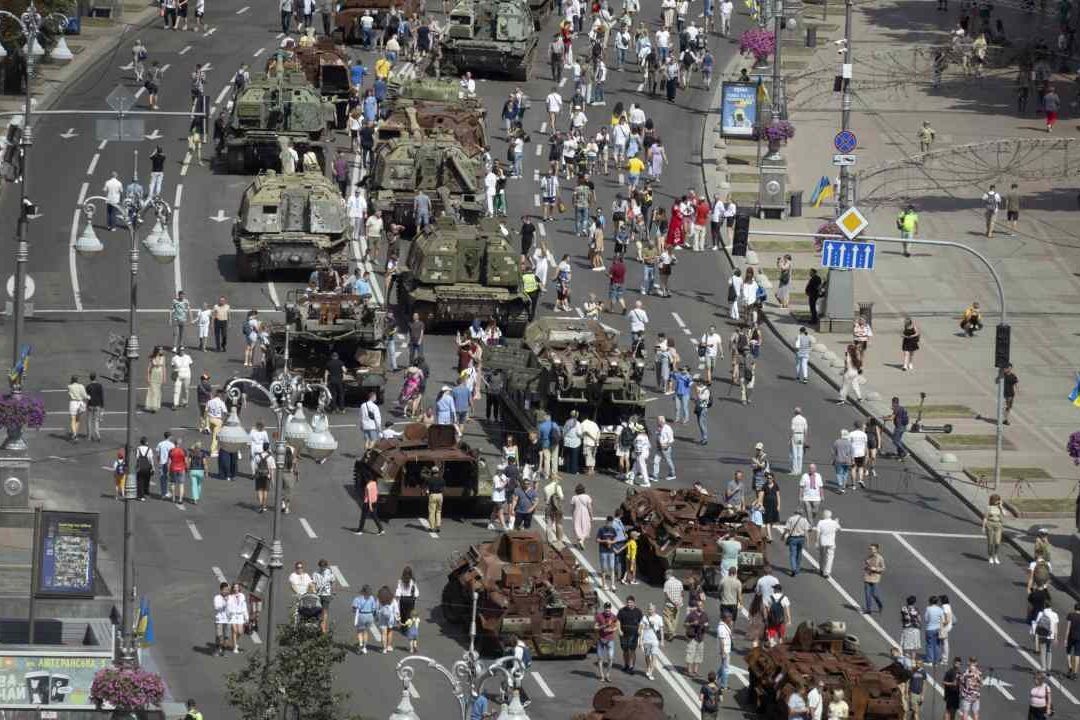 En su día de Independencia, Ucrania Desembarca con Éxito en Crimea