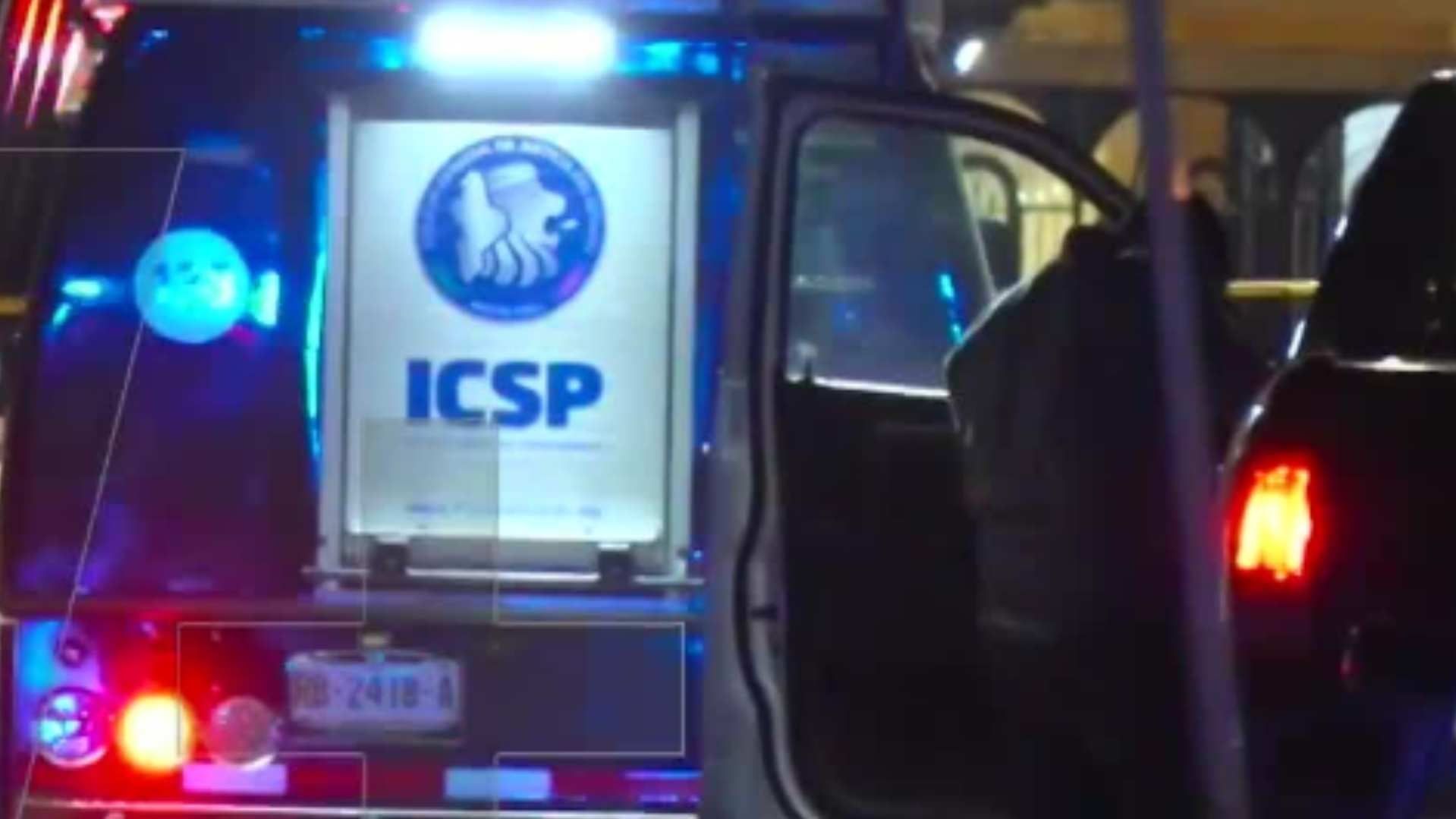 Servicios periciales en zona de asesinato