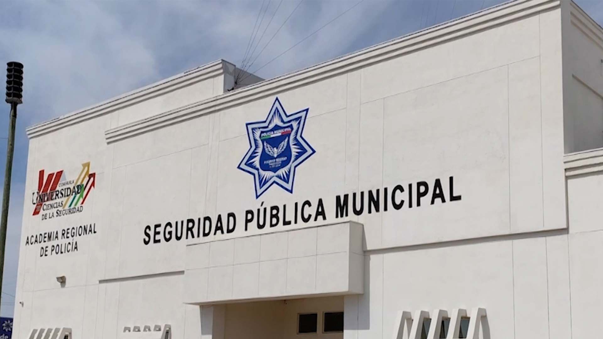 Inspectores de Transporte Encuentran a Menor Deambulando Solo en Piedras Negras