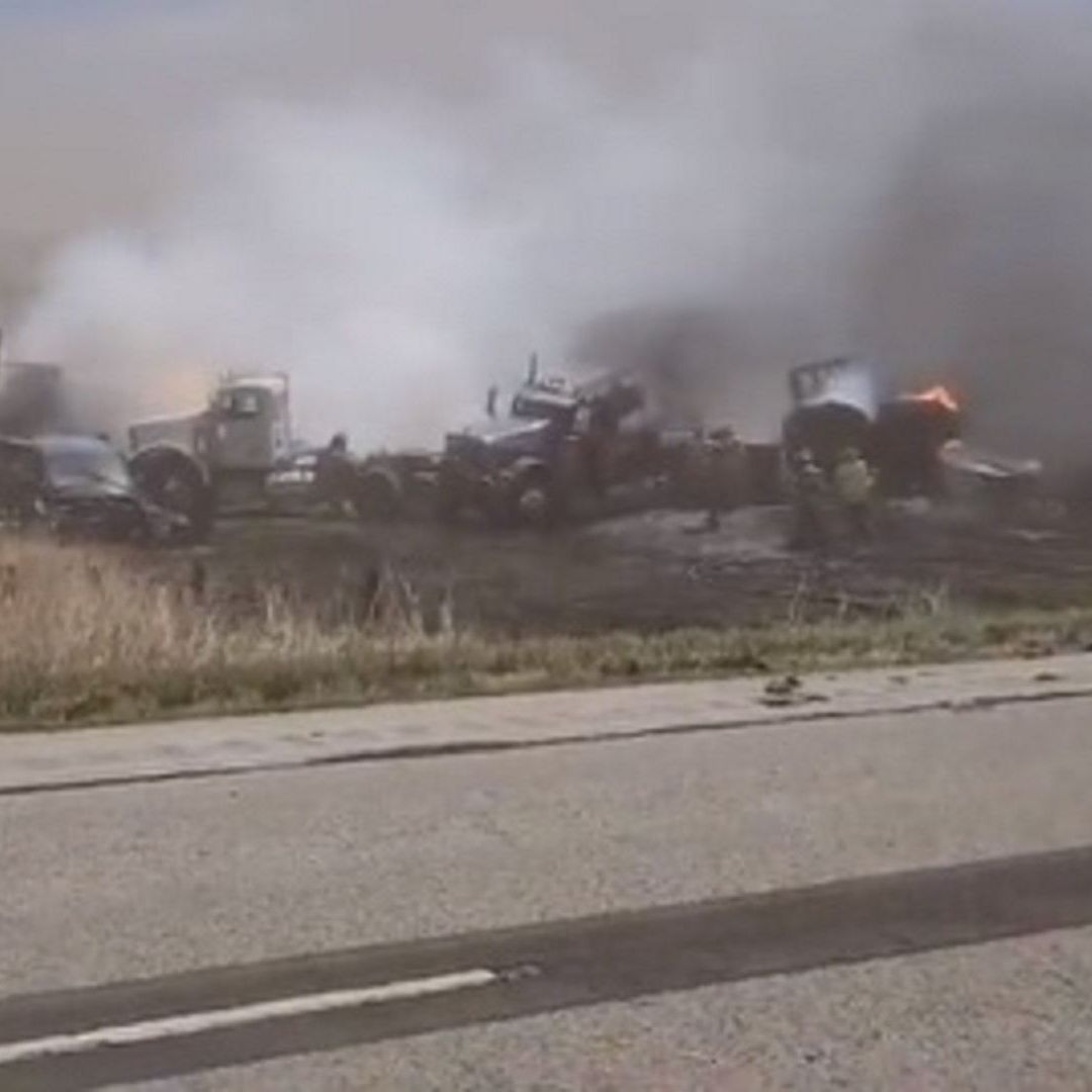 tormenta de arena provoca carambola en Illinois