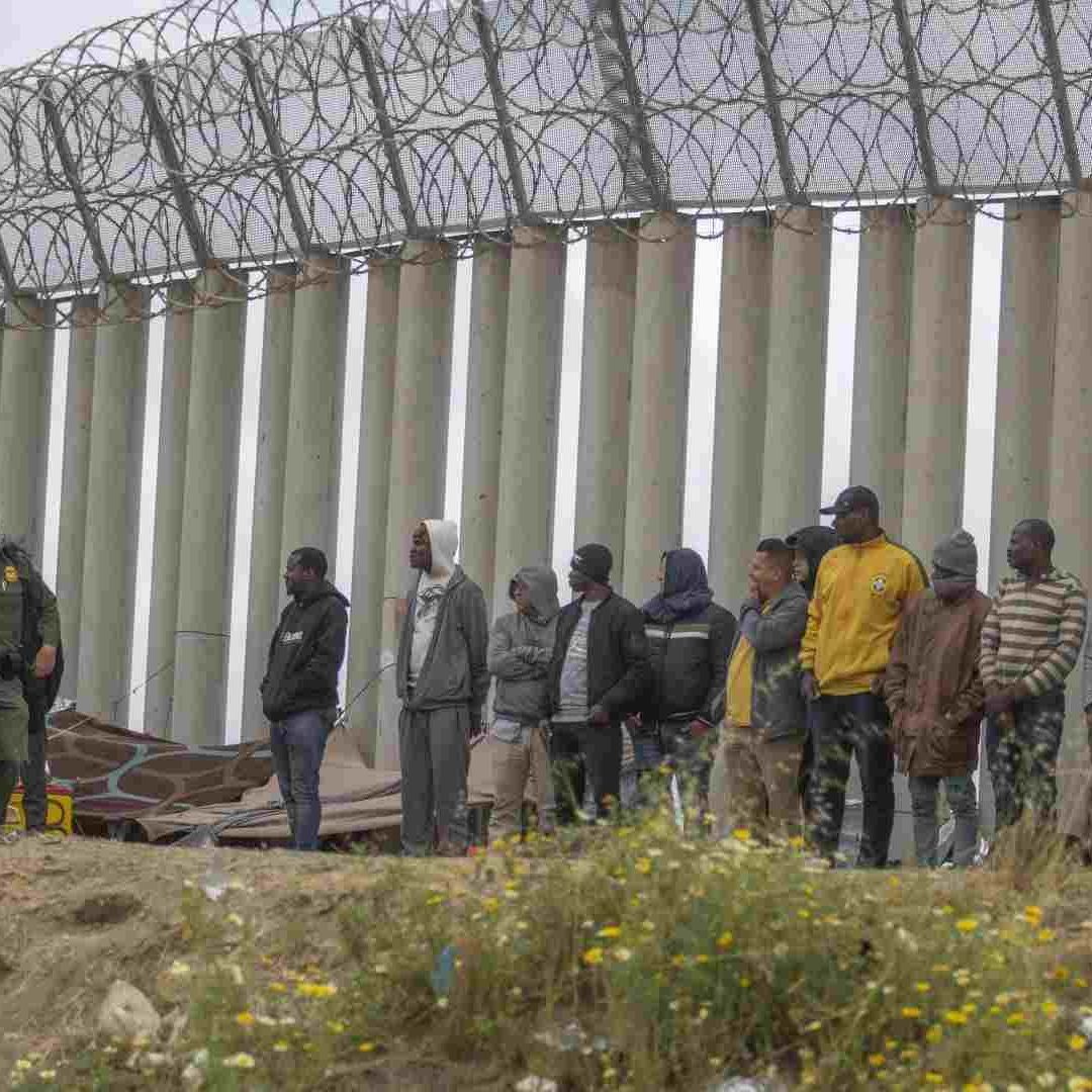 Migrantes en la frontera de Baja California