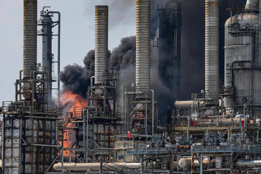 Reportan Fuego en Refinería de Deer Park, Texas
