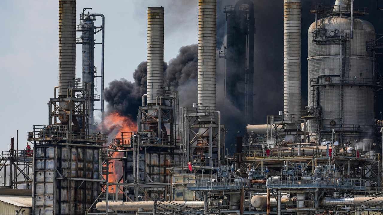 Reportan Fuego en Refinería de Deer Park, Texas