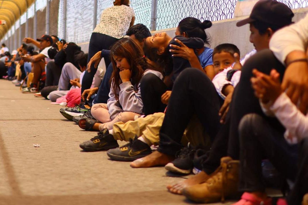 México rechaza leyes estatales de EEUU alega que inducen a discriminación racial