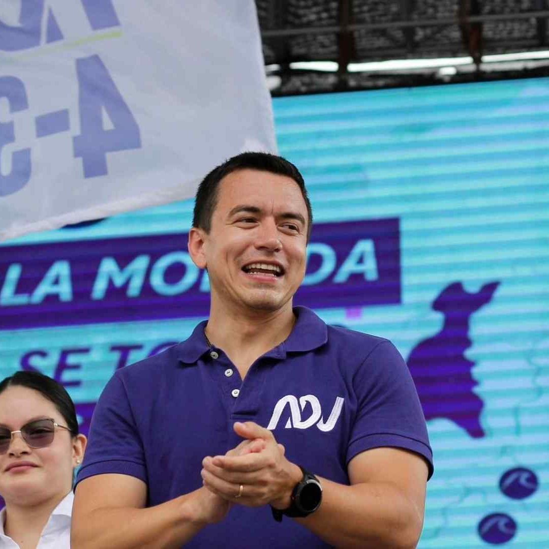 El candidato presidencial Daniel Noboa en un evento de campaña