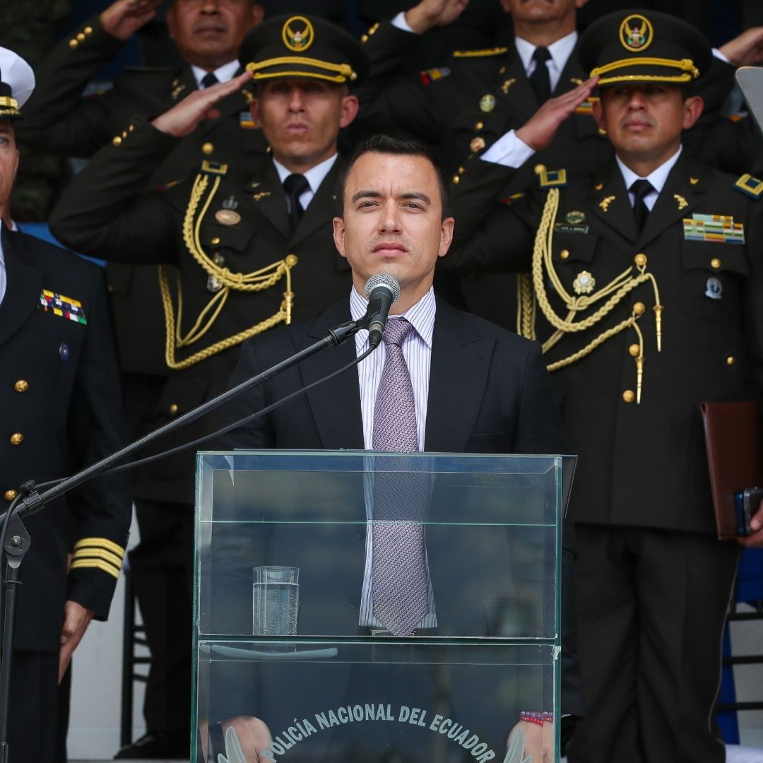 El presidente de Ecuador, Daniel Noboa, en un acto de entrega de equipamientos para la Policía con motivo del conflicto armado interno declarado contra el crimen organizado