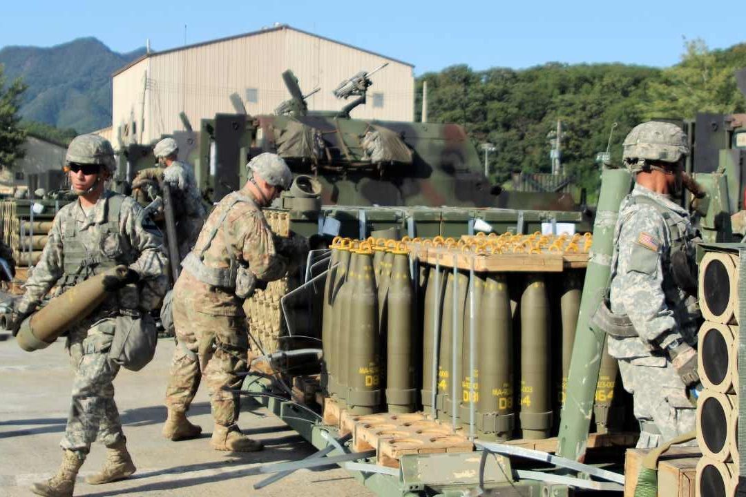 Demócratas de EUA Critican Envío de Bombas Racimo a Ucrania