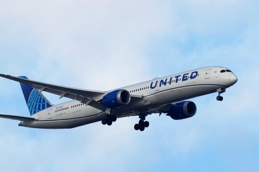 United Airlines paralizó hoy, 5 de septiembre de 2023, todos sus despegues en Estados Unidos de América debido a un problema informático