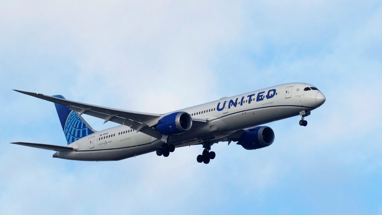 United Airlines paralizó hoy, 5 de septiembre de 2023, todos sus despegues en Estados Unidos de América debido a un problema informático