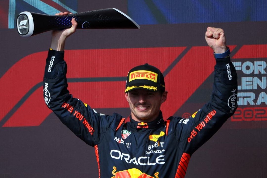 Verstappen iguala su propio récord y firma su victoria 50: Sainz fue cuarto y Pérez quinto