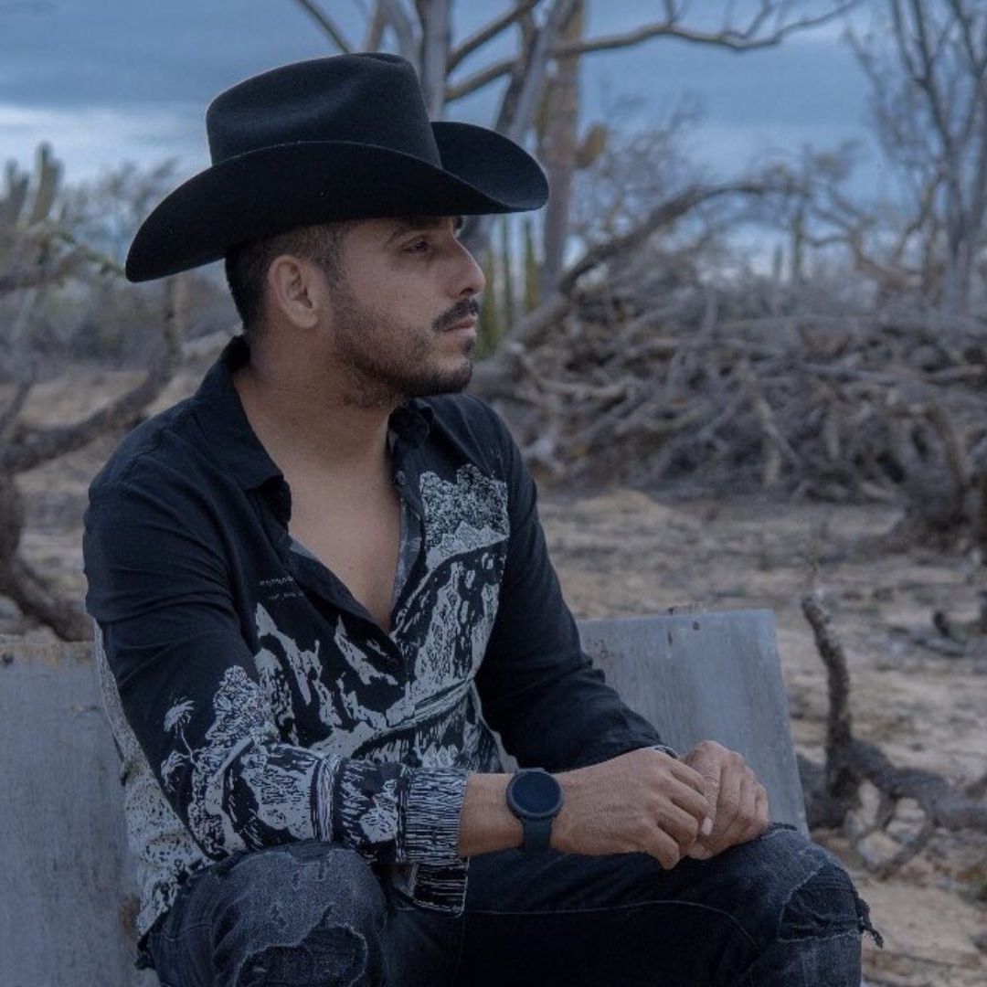 ¿Espinoza Paz se Quedó Sin Visa? Cantante Aclara Si Tiene Problemas con EUA