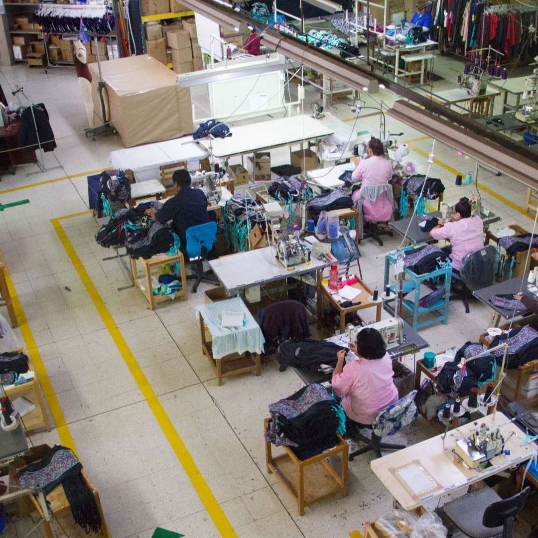 Trabajadores de una fábrica en la Ciudad de México