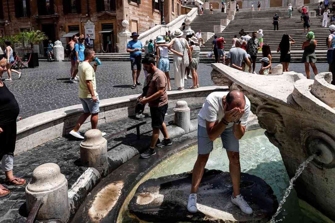 Caronte afecta países del sur de Europa con temperaturas extremas de más de 40 grados