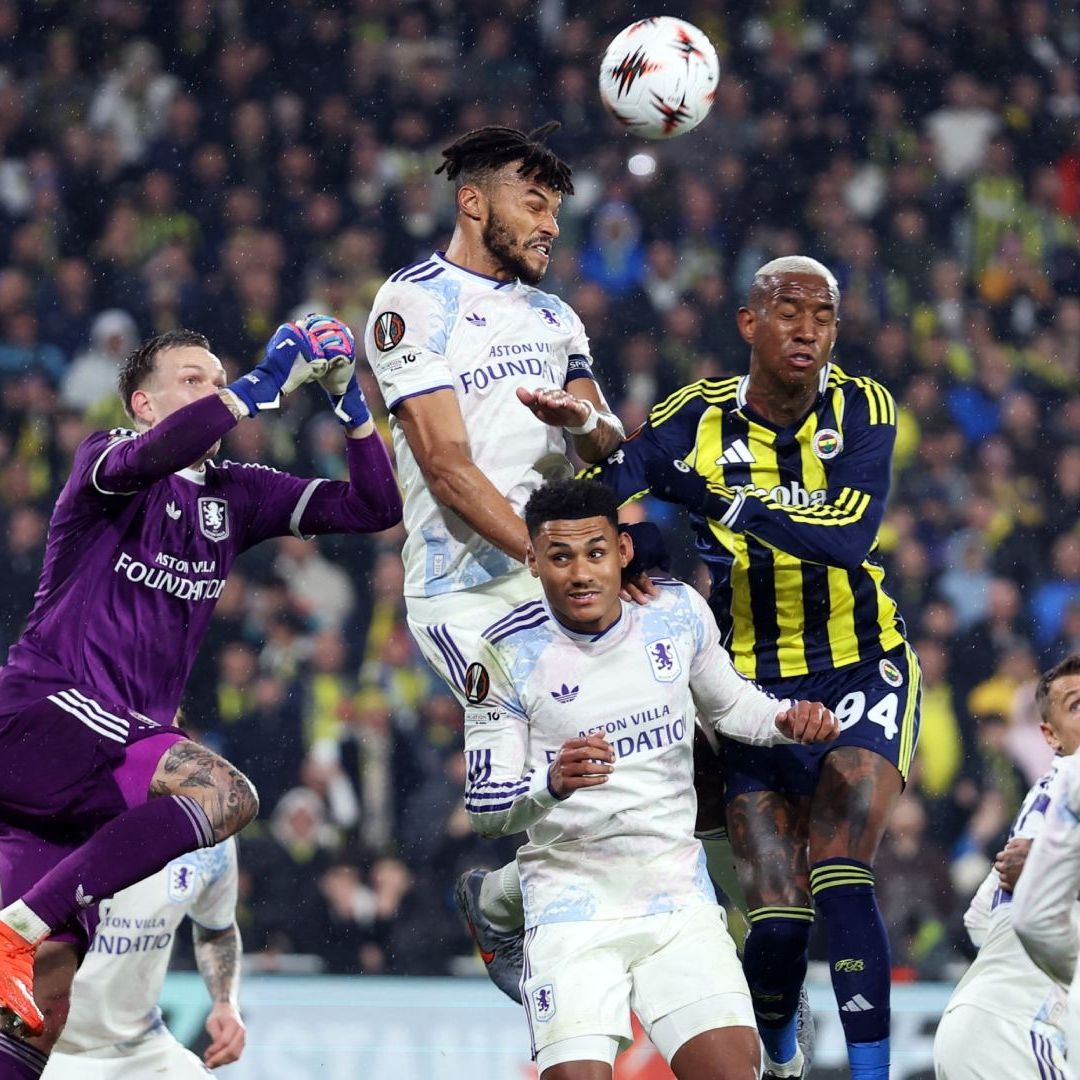 El partido Fenerbahce vs Aston Villa de la Europa League se jugó en el Chobani Stadyum de Estambul, Turquía.