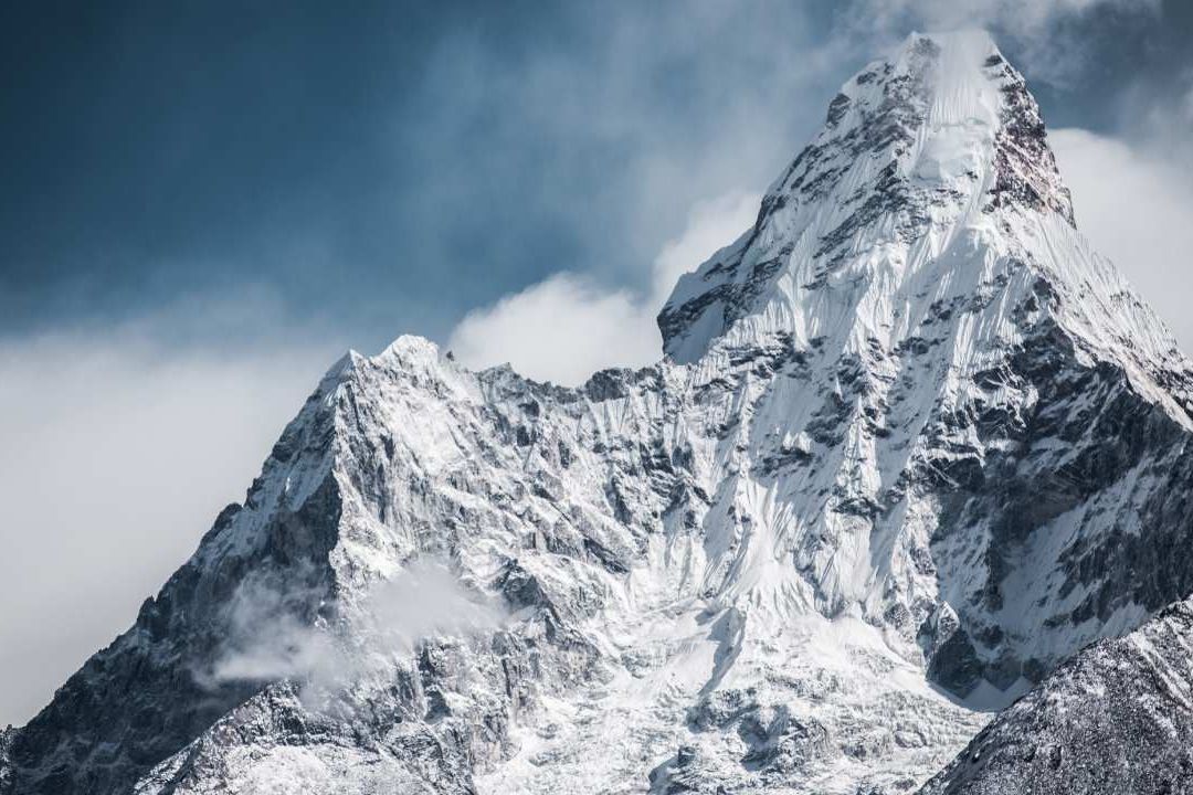 Mexicanos, los Muertos en Accidente de Helicóptero en Everest