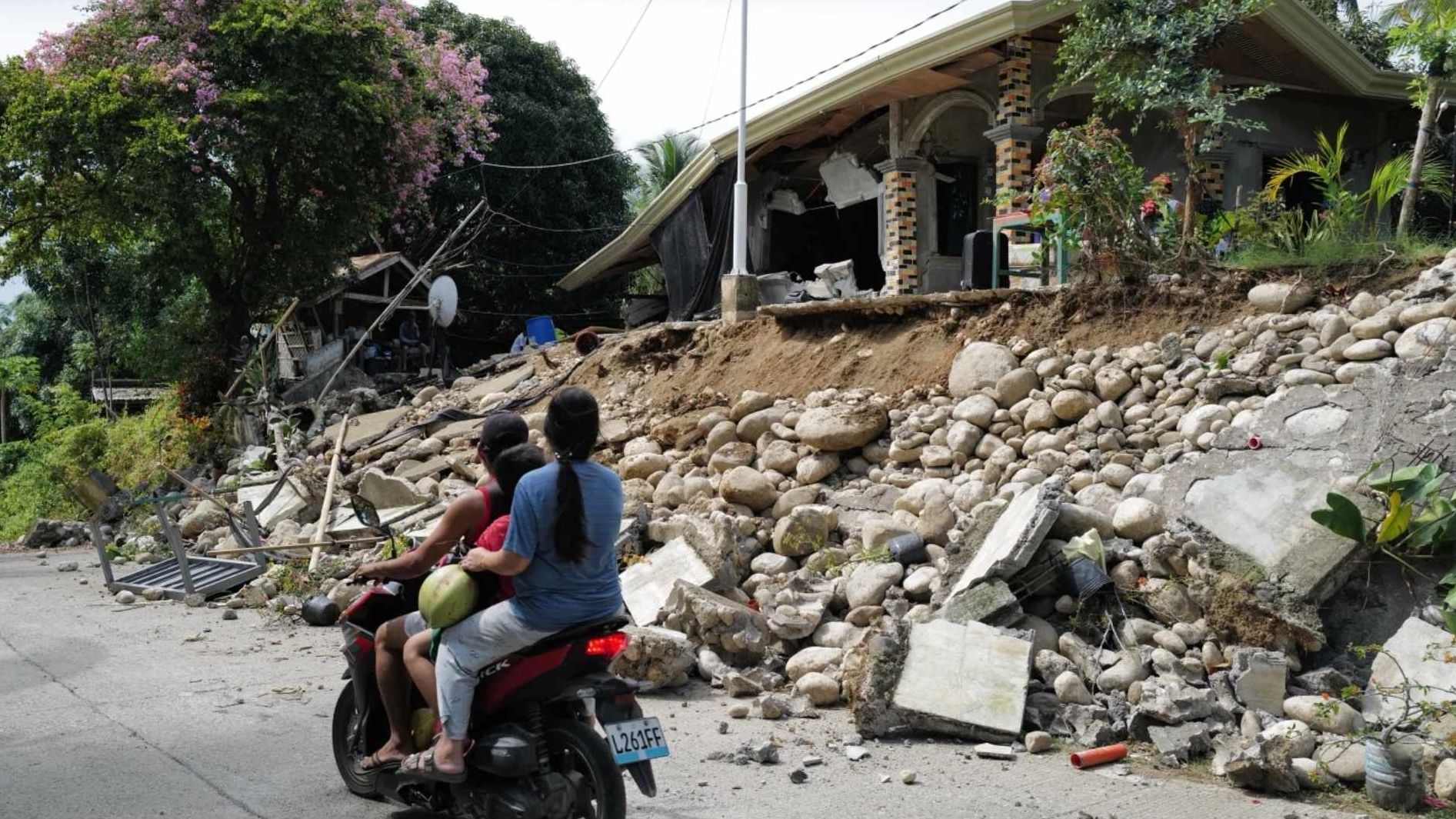 Temblor en Filipinas Hoy 6 de Enero 2026: Sismo de Magnitud 6.4 Sacude Islas; Últimas Noticias