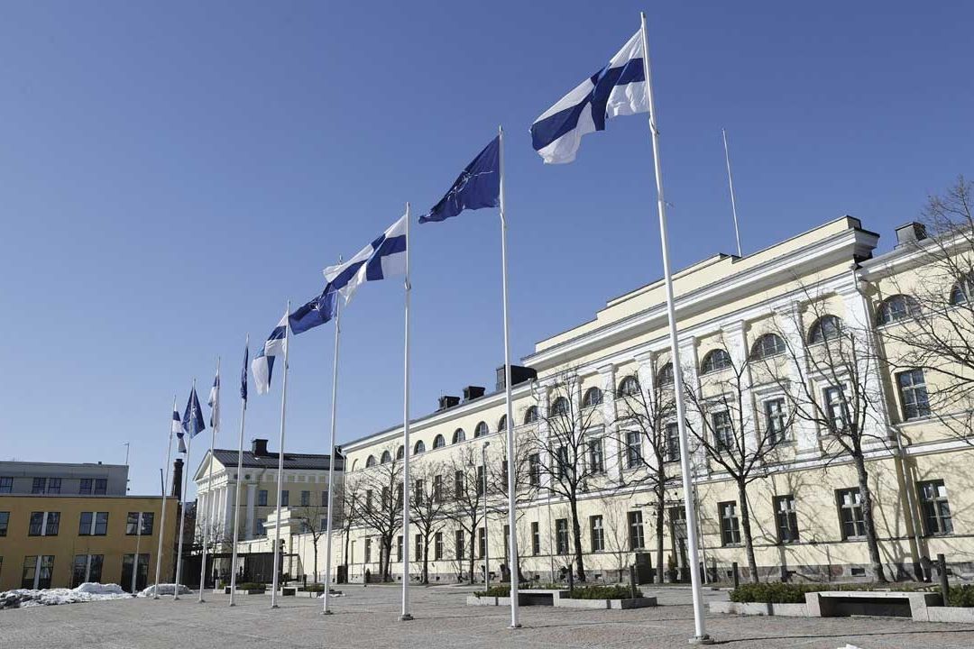 Finlandia se suma a la OTAN; un día histórico para la alianza
