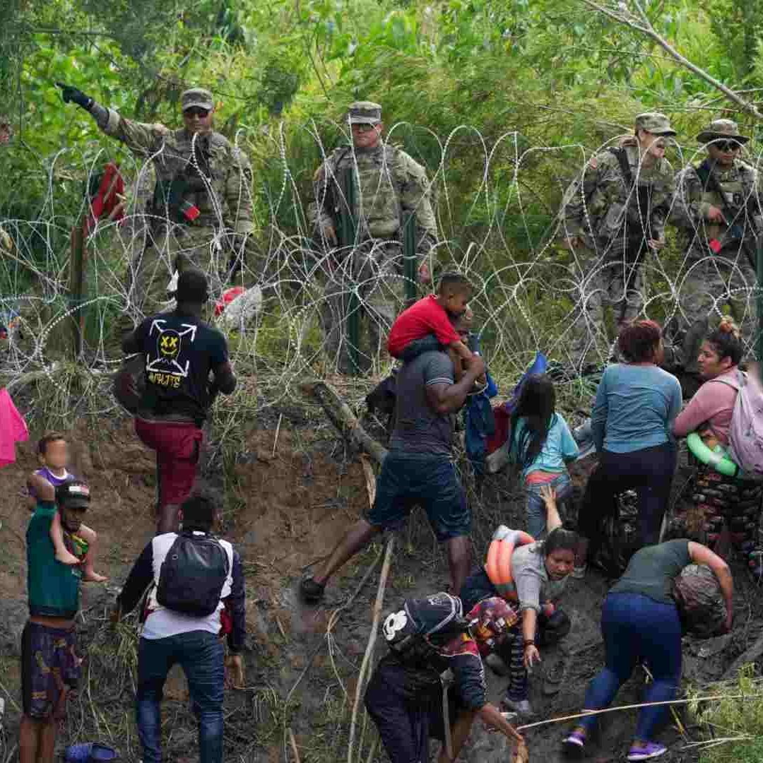 Elementos de la Guardia Nacional en Texas