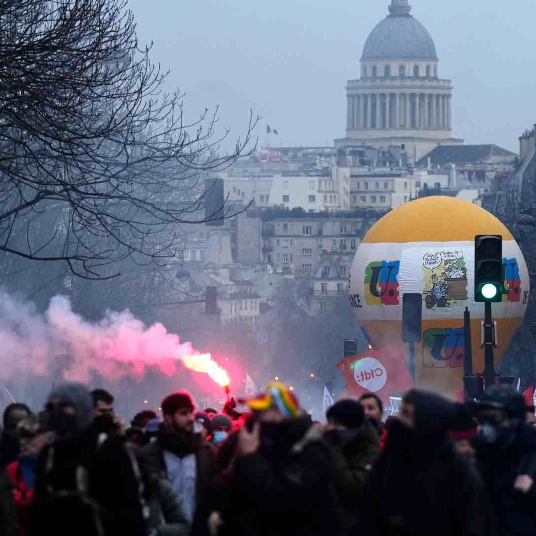 Protesta en Francia contra reformas de las pensiones