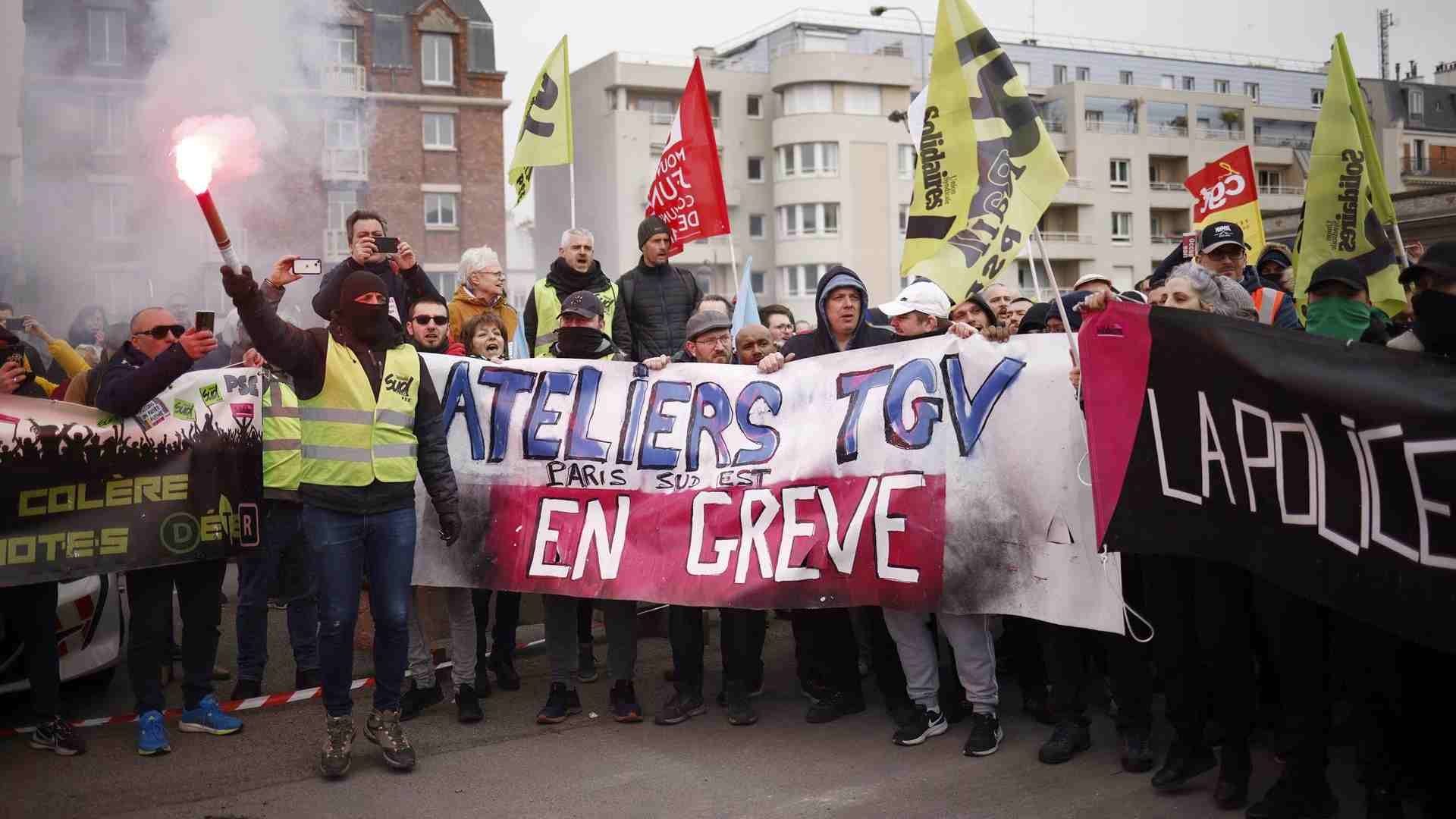 Francia se Prepara Para Violencia en Nuevas Protestas