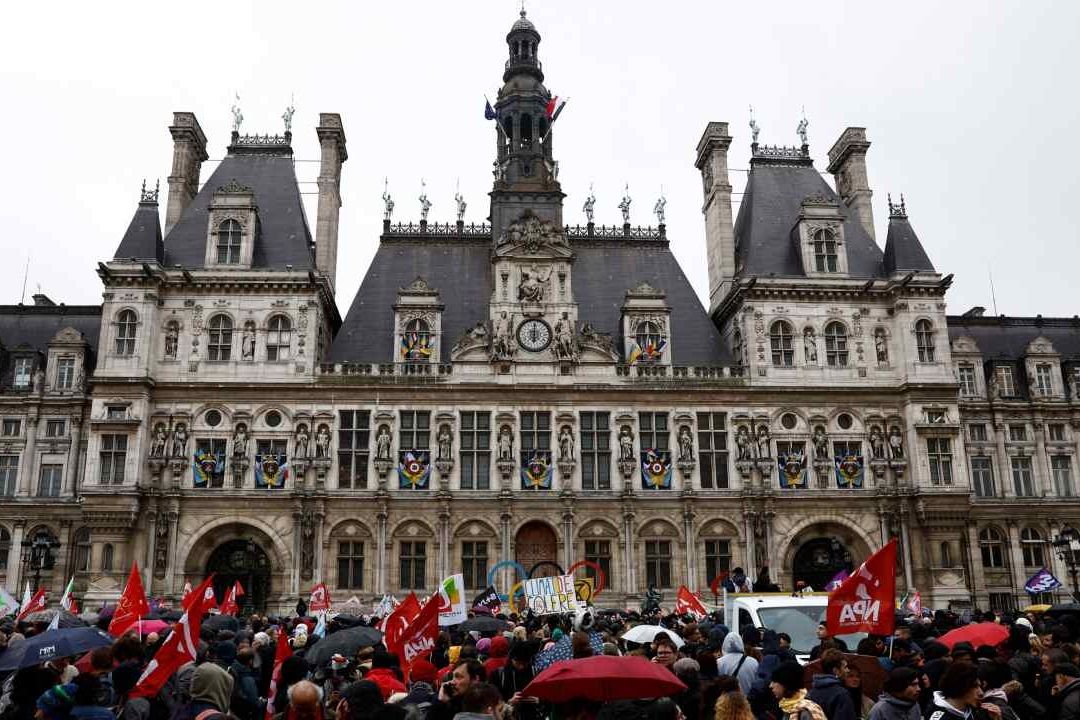 El Consejo Constitucional de Francia validó medidas clave de la reforma de las pensiones del presidente Emmanuel Macron