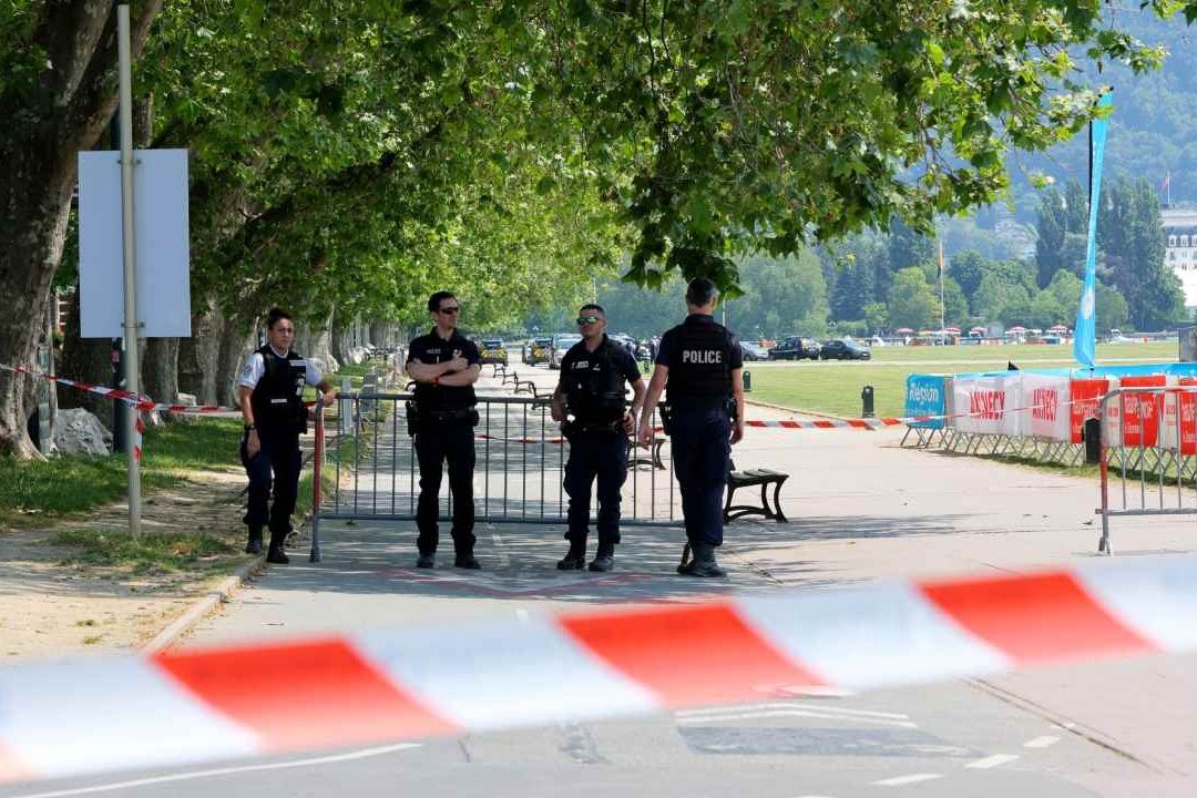 ‘Cobardía absoluta’ el ataque con cuchillo contra niños en Francia: Macron