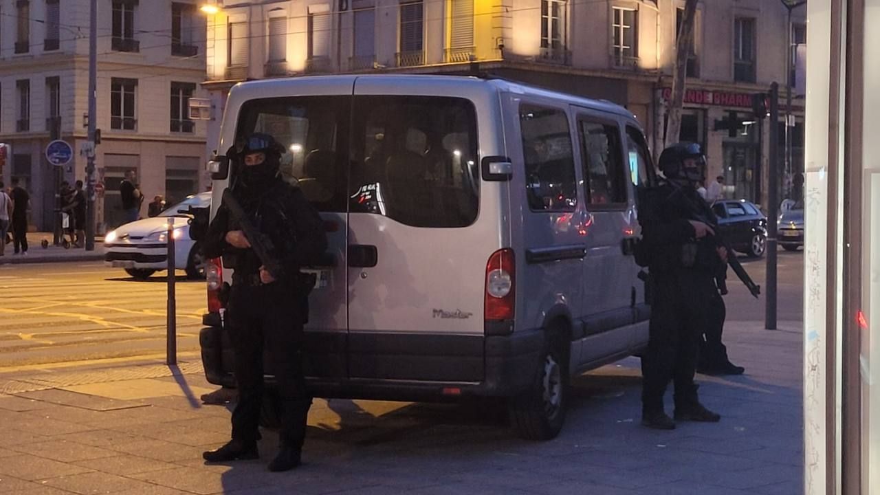 Las Protestas Disminuyen en Francia, Solo 16 Detenidos