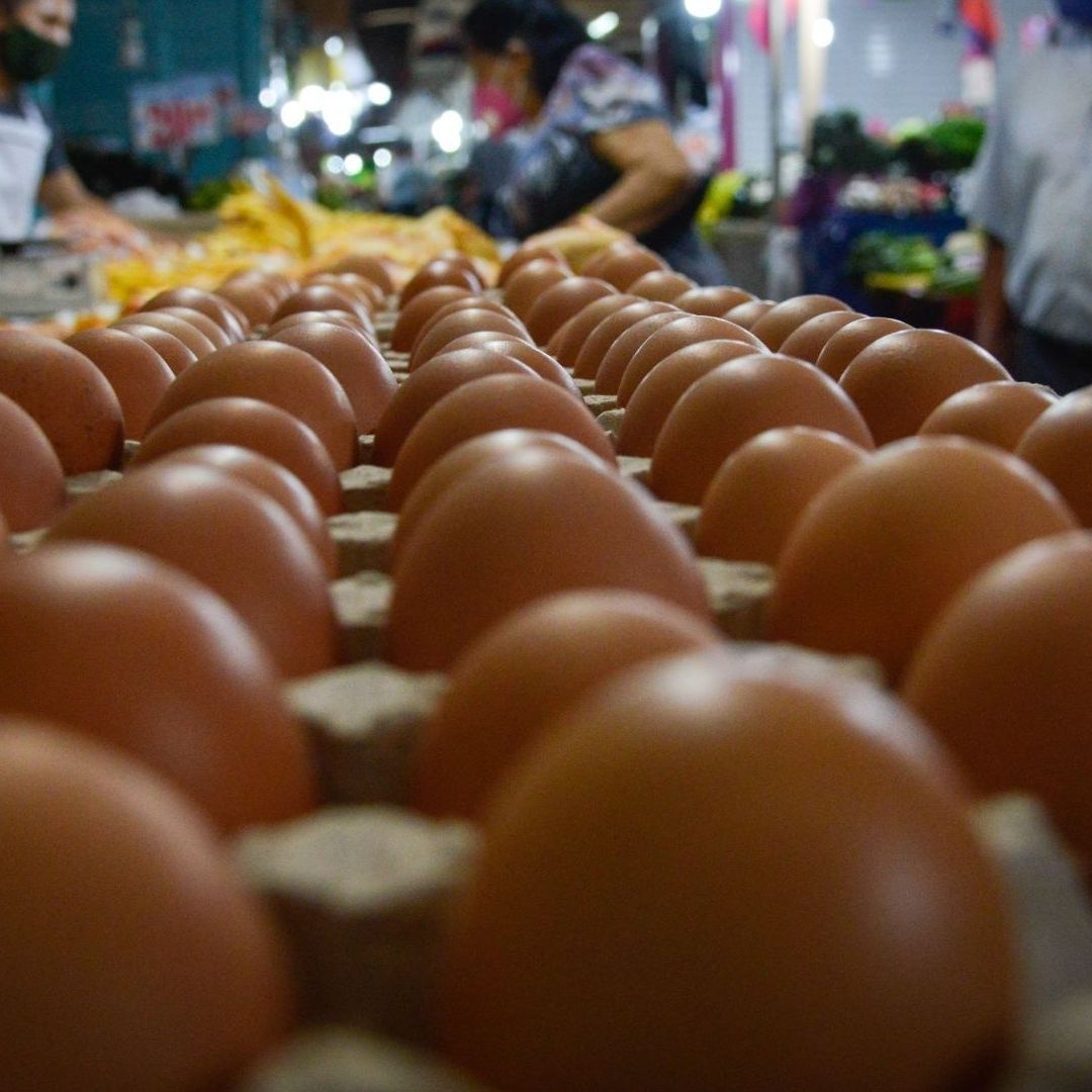 Venta de huevo en mercado de México