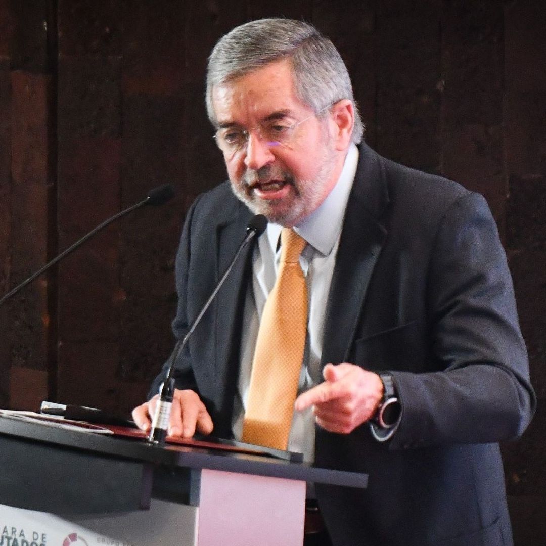 Juan Ramón de la Fuente reafirma que México seguirá con su política de ayuda humanitaria.