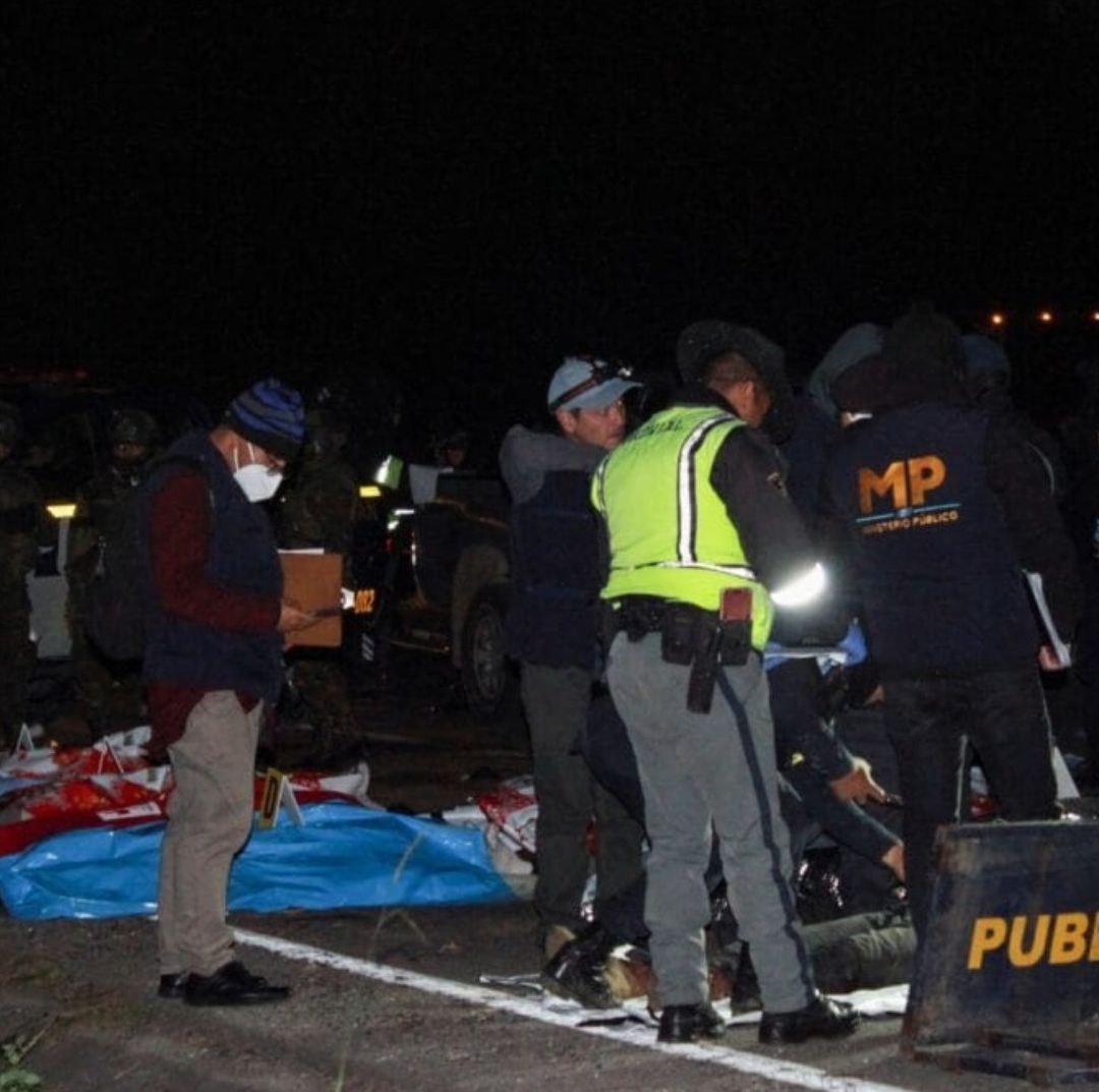 Reportan 15 Muertos y 20 Heridos Luego de que Autobús Cayera a Barranco en Guatemala