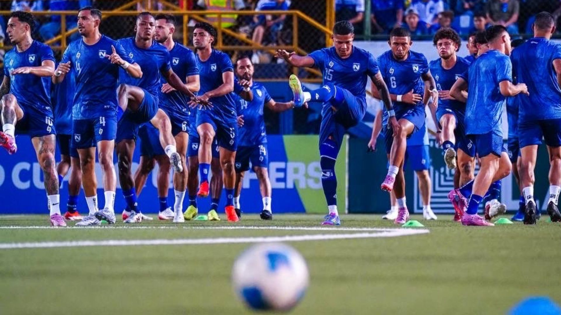 La Concacaf dio a conocer que el partido Nicaragua vs Haití fue temporalmente suspendido por fallas en el suministro eléctrico.