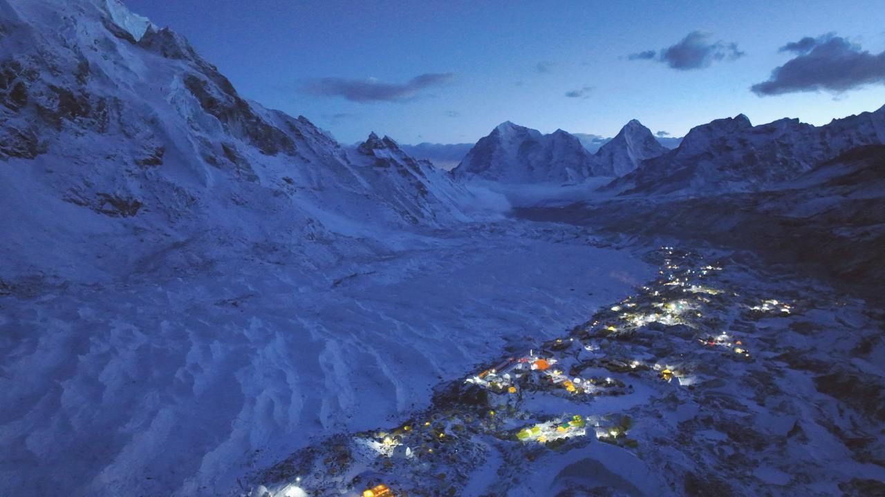 Avalancha en Nepal deja a Tres Recolectores Desaparecidos