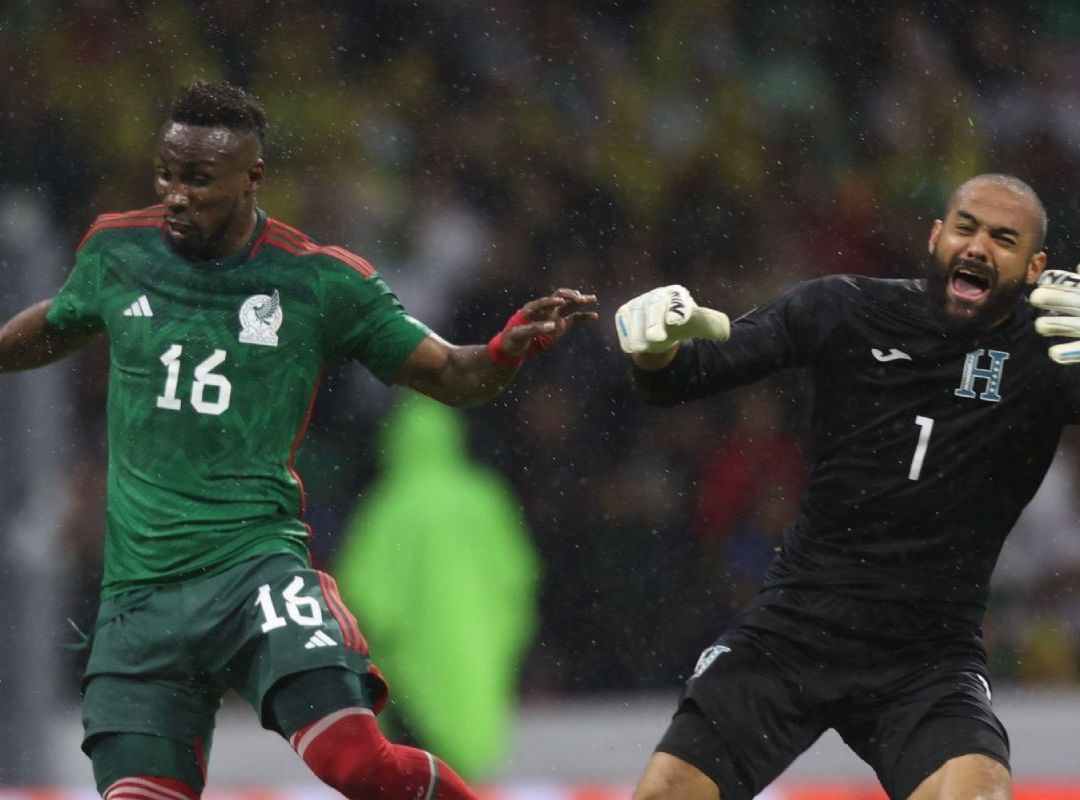 El árbitro no expulsó al portero de Honduras apegándose correctamente al reglamento de la FIFA