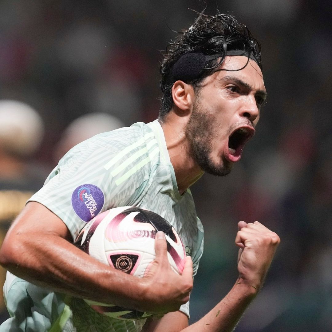 Raúl Jiménez fue pieza fundamental en el triunfo de México ante Honduras