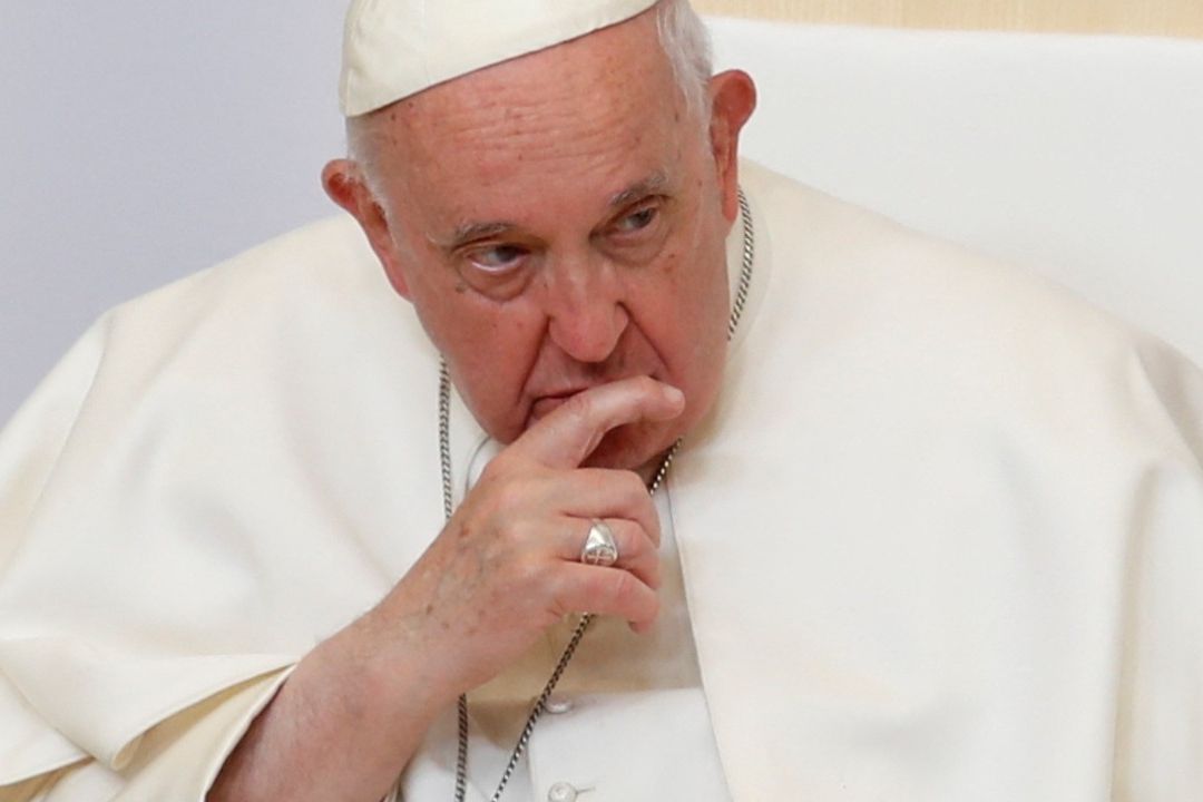El Papa Termina Visita a Hungría; Pide por Migrantes y la Paz