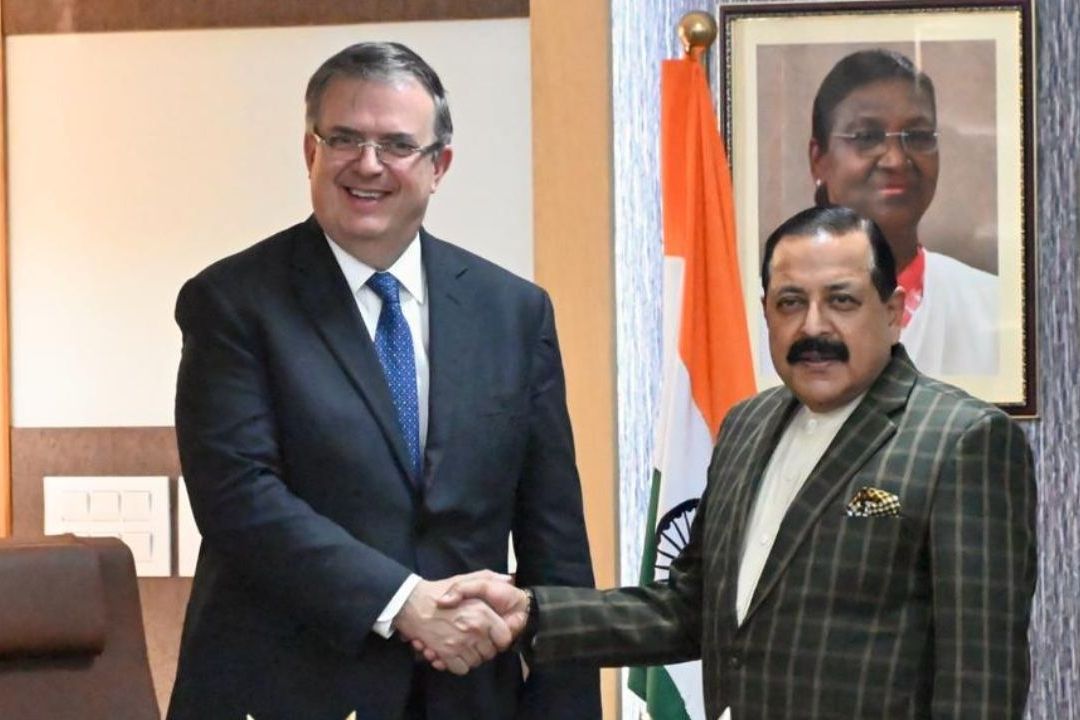 México e India acuerdan invertir en agua, vacunas y litio