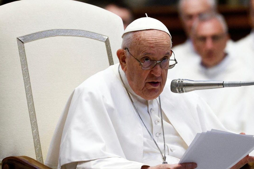 El Papa, Triste por Tragedia en la India; Anuncia Viaje a Mongolia
