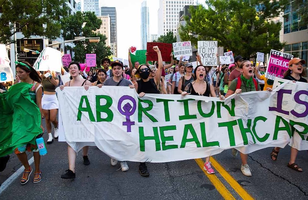 EU: Mujeres demandan a Texas por impedirles abortar