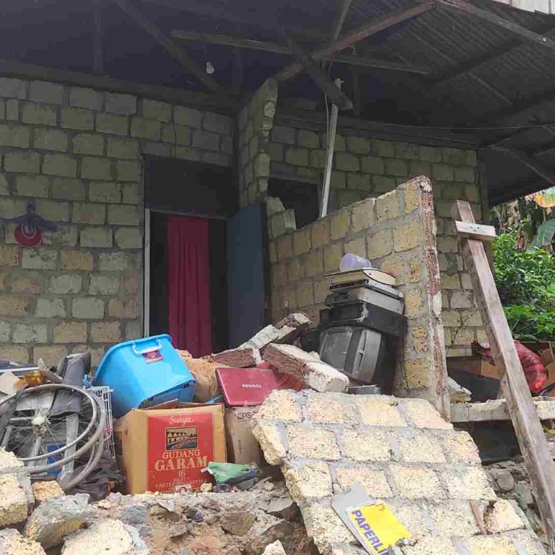 Terremoto de 5.4 en Indonesia deja cuatro muertos
