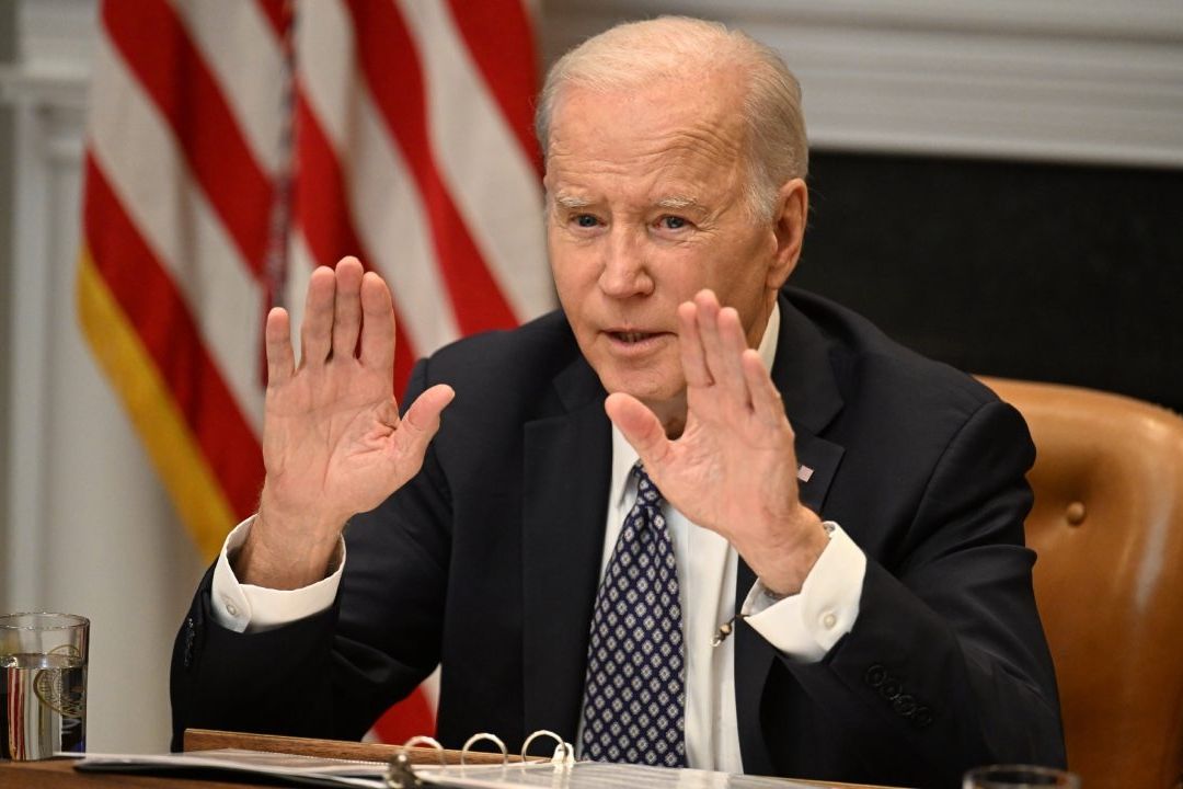 El presidente Joe Biden denunció los "actos de violencia sin sentido" en Texas