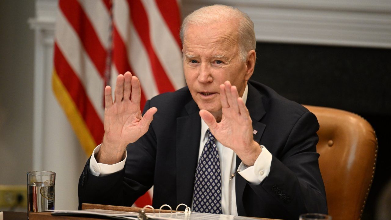El presidente Joe Biden denunció los "actos de violencia sin sentido" en Texas