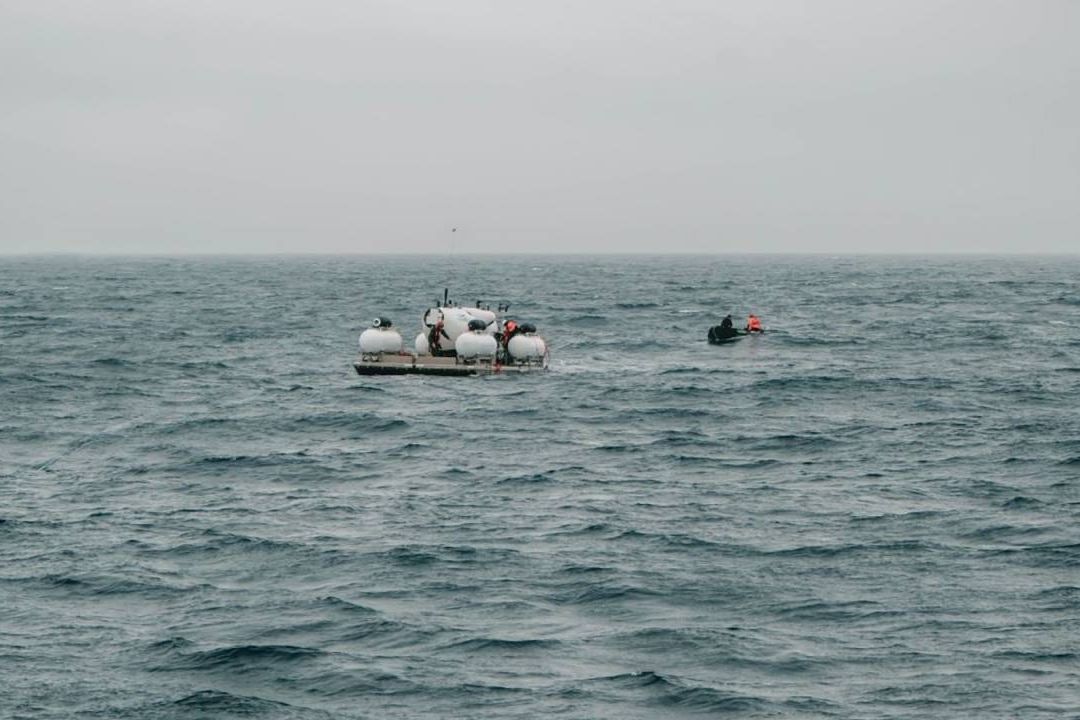 Multiplican esfuerzos para hallar un submarino que desapareció en el Atlántico