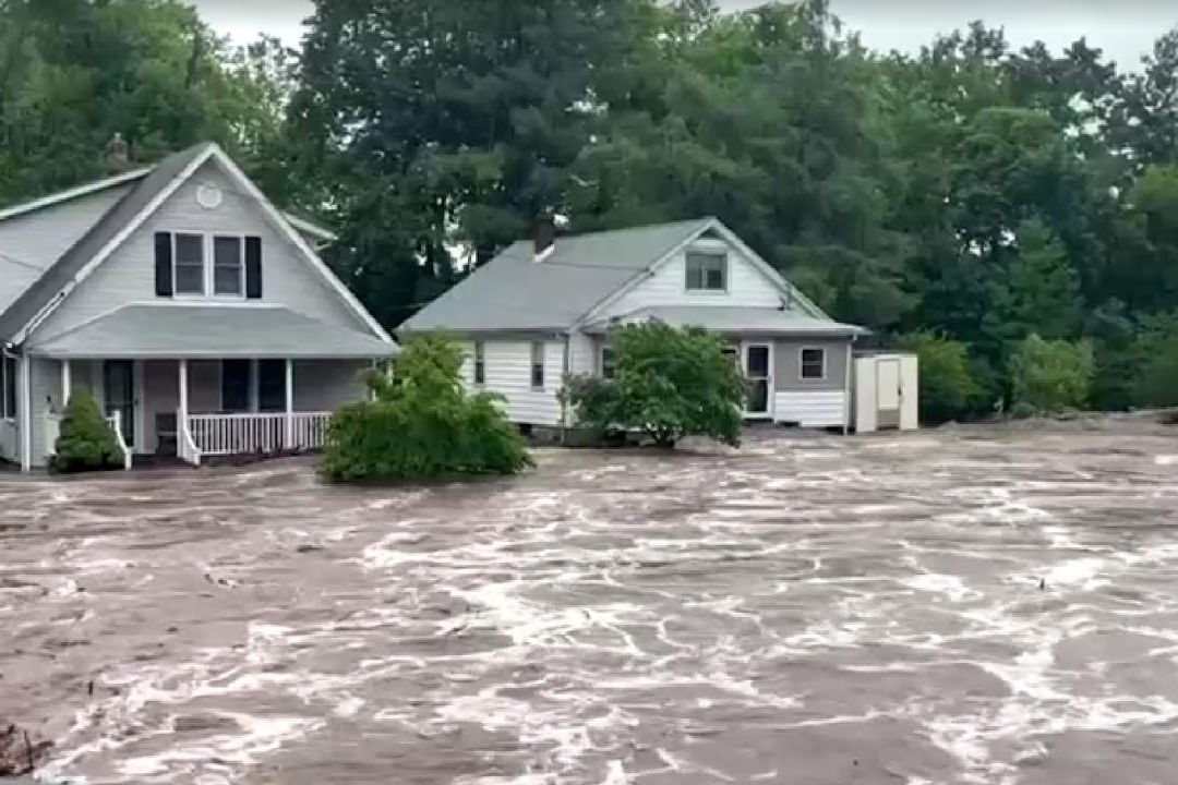 Inundaciones en Nueva York Dejan Al Menos un Muerto