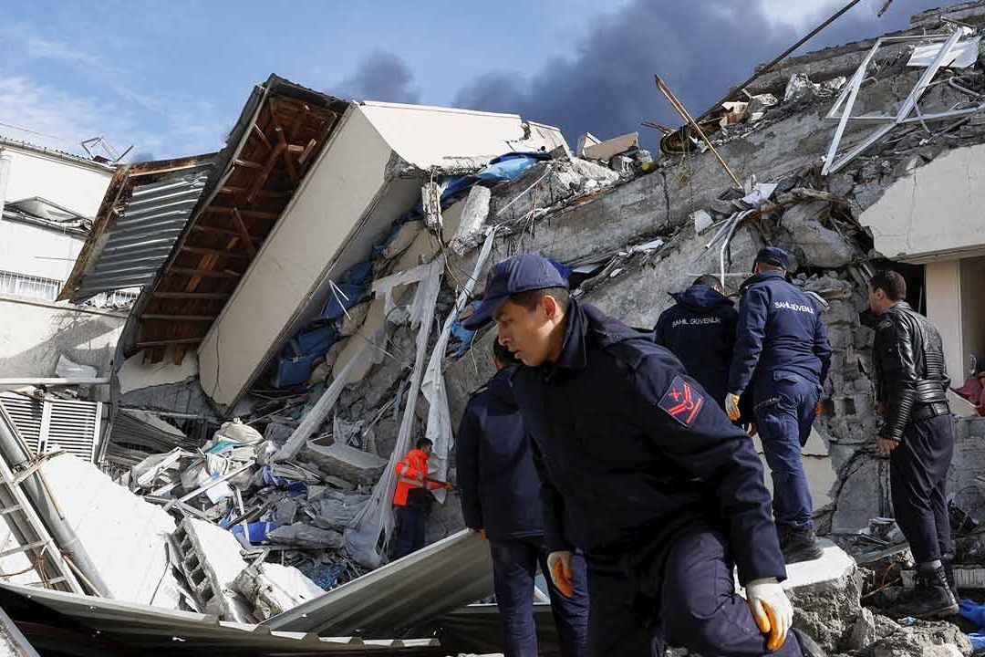 Turquía declara estado de emergencia por terremotos