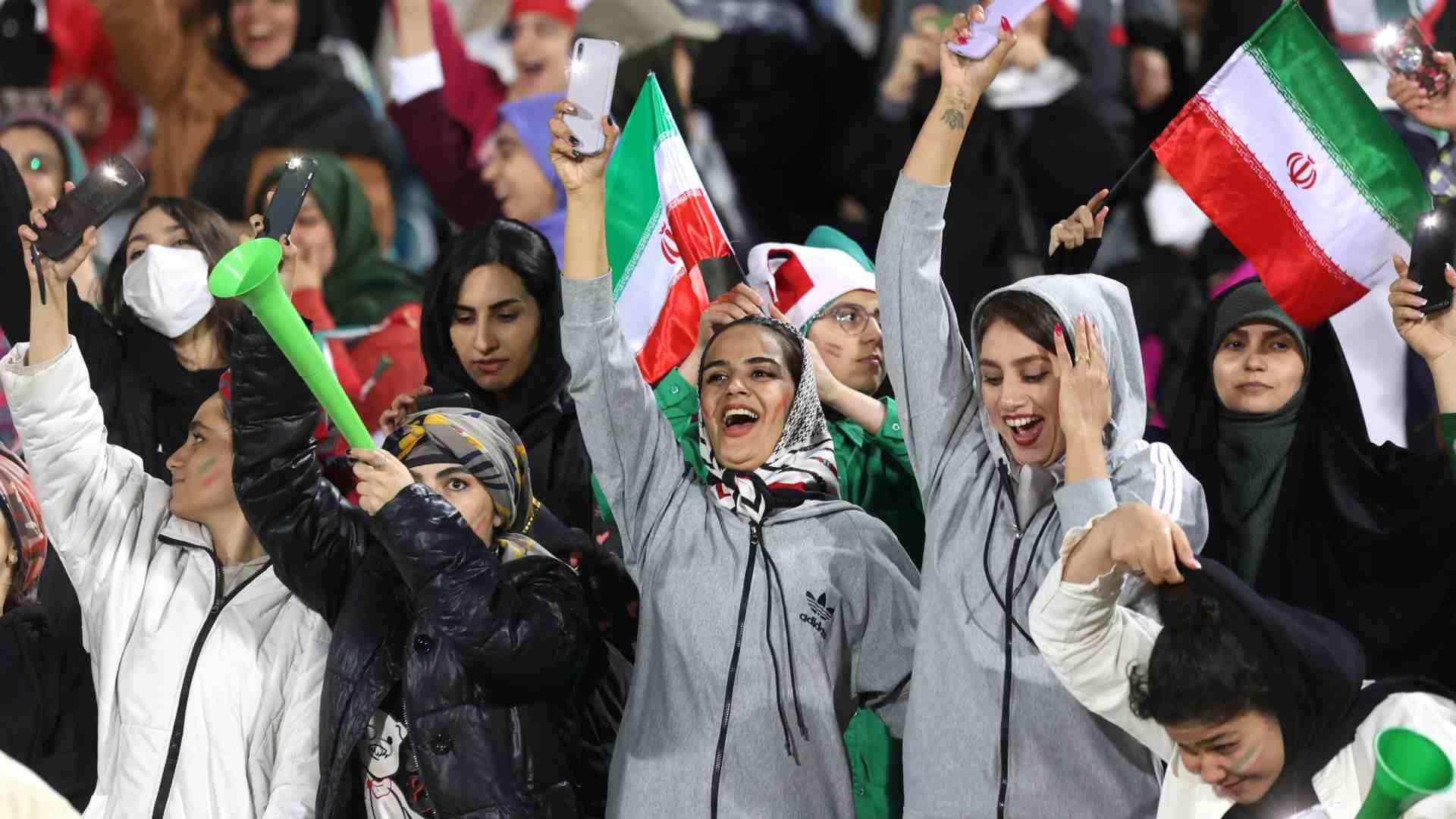 En enero de 2022, por segunda vez en cuatro décadas, se permitió la asistencia en Teherán de unas 2 mil aficionadas al encuentro de Irán contra Irak