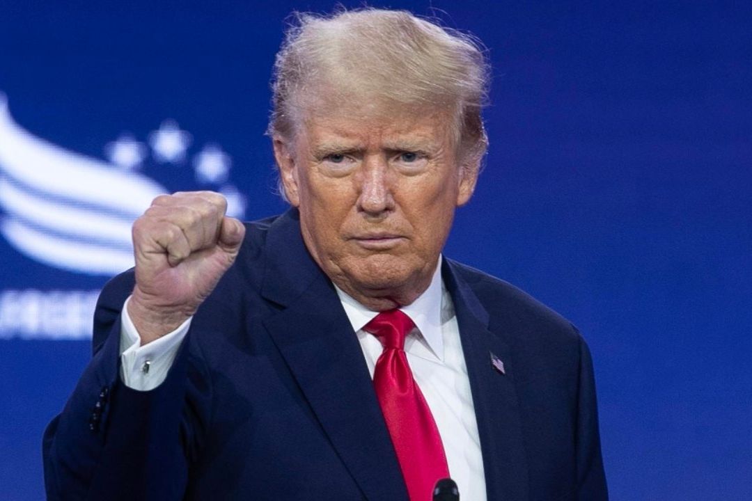 Trump Reconoce Tener Documento Clasificado sobre Irán