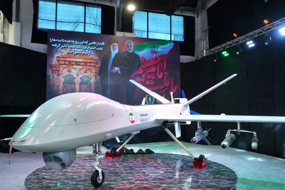 Irán Presenta Súper Dron para Transportar Bombas